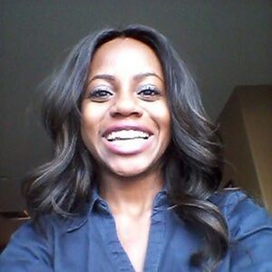 Meet your Posher, Dominique